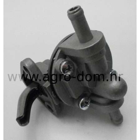 Pumpa goriva Kubota D722