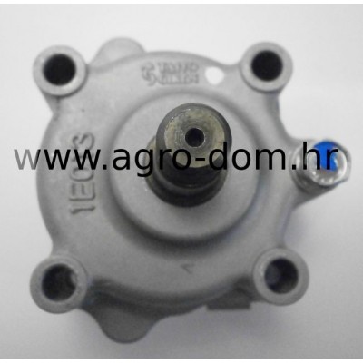 Uljna pumpa Kubota V2203